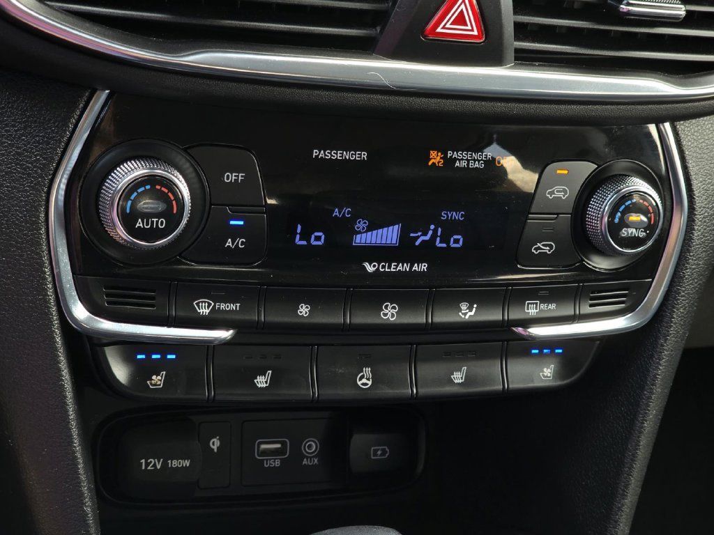 Used 2020 Hyundai Santa Fe Limited FWD image 24