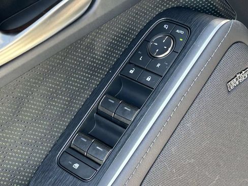 Used 2024 Lexus GX 550 AWD/4WD image 16