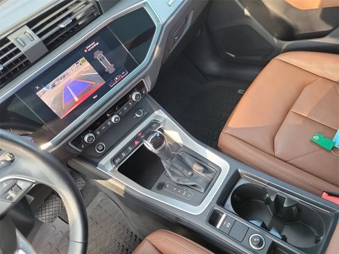 Used 2021 Audi Q3 2.0T Premium w/ Convenience Package image 40