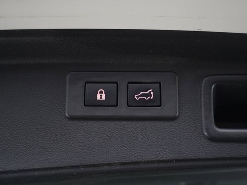 Used 2023 Subaru Forester Premium image 20