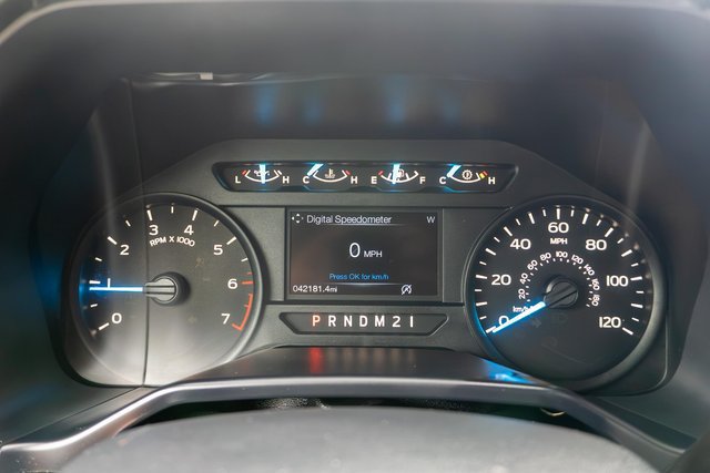 Used 2016 Ford F150 XL w/ Equipment Group 101A Mid AWD/4WD image 17