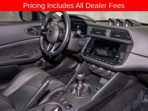 Used 2025 Nissan Z Performance w/ Floor Mat Package RWD image 7