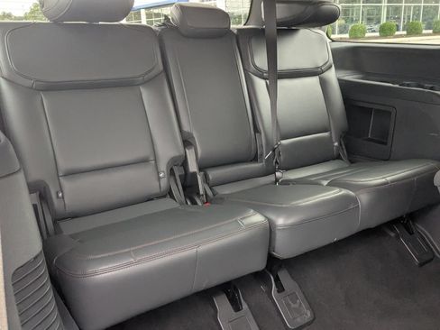 Used 2025 Ford Expedition Active RWD image 40