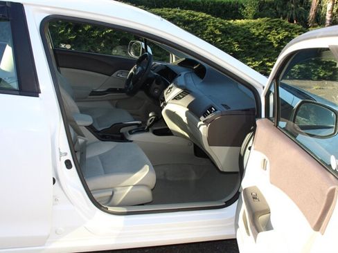 Used 2012 Honda Civic LX image 12