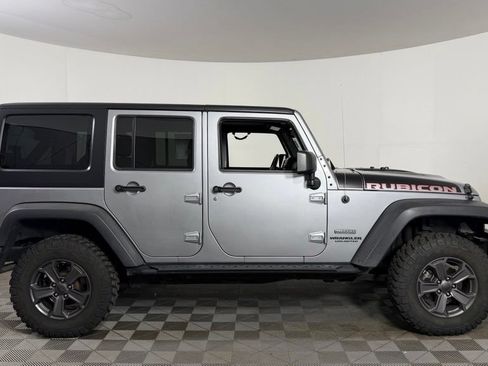 Used 2017 Jeep Wrangler Unlimited Rubicon AWD/4WD image 10
