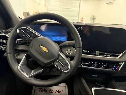 New 2026 Chevrolet Equinox LT w/ Safety and Technology Package image 16