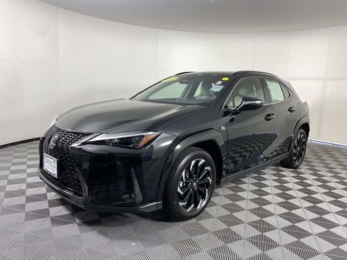 Used 2025 Lexus UX 300h AWD w/ Accessory Package (Z2) image 4