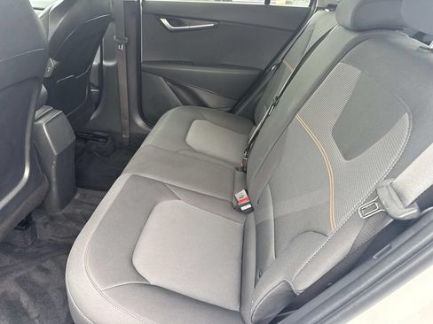 Used 2025 Kia Niro LX FWD image 15
