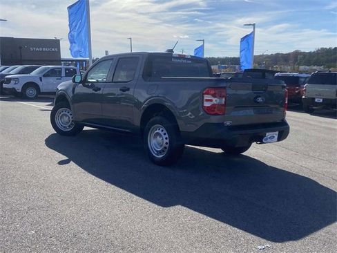 New 2025 Ford Maverick XL image 4