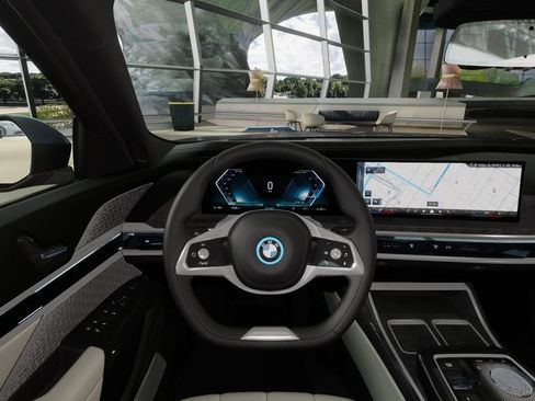 Used 2026 BMW i7 eDrive50 w/ Executive Package image 35