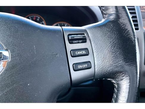 Used 2012 Nissan Armada Platinum image 25