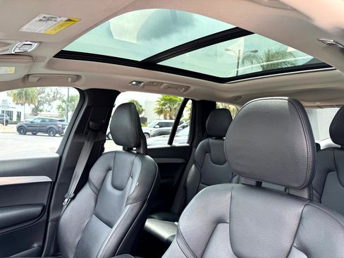 Used 2016 Volvo XC90 T5 Momentum image 8