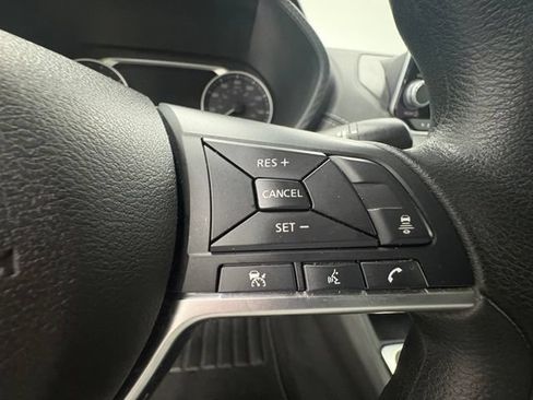 Used 2024 Nissan Sentra SV FWD image 16