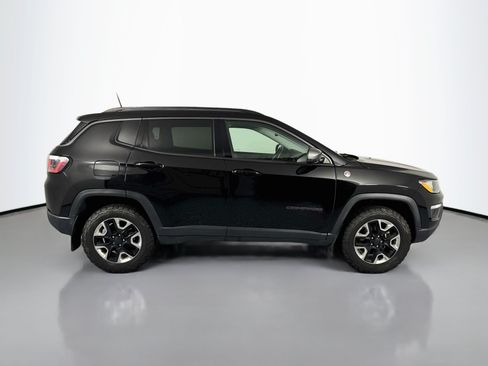 Used 2018 Jeep Compass Trailhawk w/ Leather Interior Group AWD/4WD image 4