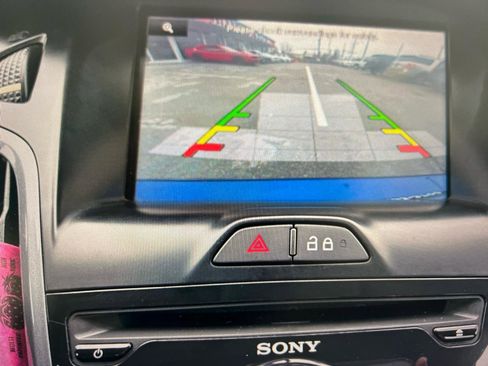 Used 2014 Ford Focus Titanium image 17