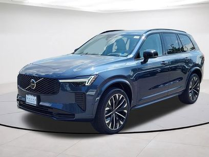 Certified 2026 Volvo XC90 B6 Ultra w/ Lounge Package