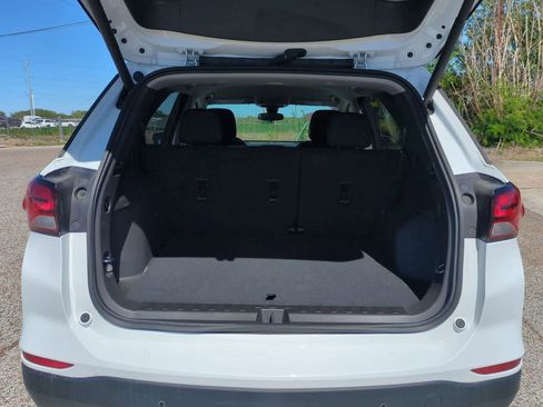 Used 2024 Chevrolet Equinox LT w/ LPO, Floor Liner Package FWD image 24