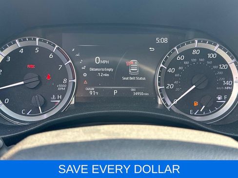 Used 2023 Toyota Highlander L FWD image 13