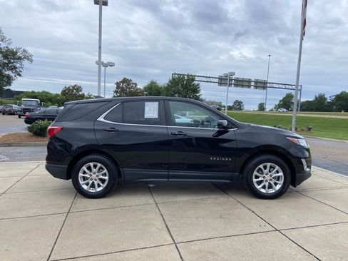 Used 2021 Chevrolet Equinox LT FWD image 13