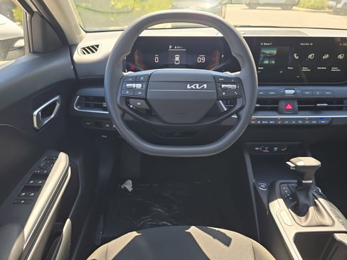 New 2026 Kia K4 FWD image 13
