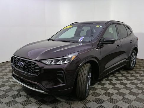 Used 2023 Ford Escape ST-Line w/ Tech Pack #1 image 5