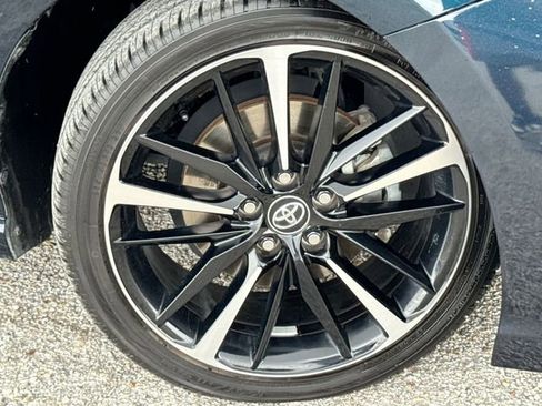 Used 2018 Toyota Camry XSE FWD image 10