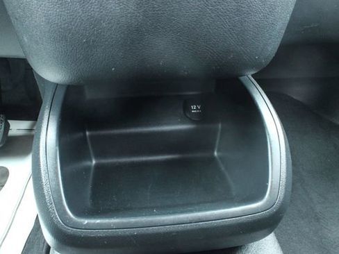 Used 2017 Mercedes-Benz Metris Passenger image 18