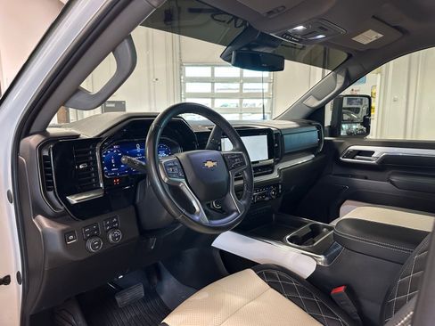 Used 2024 Chevrolet Silverado 2500 LT w/ Safety Package image 21
