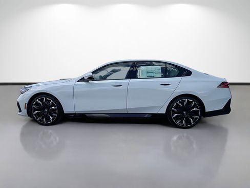 New 2027 BMW 530i RWD image 6