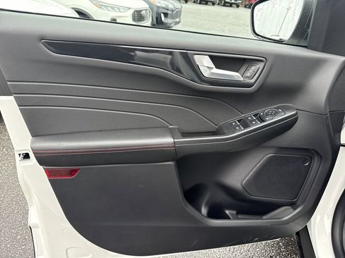 New 2026 Ford Escape ST-Line w/ Tech Pack #1 FWD image 10