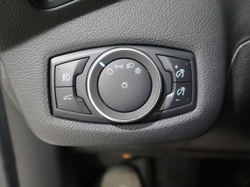 Used 2018 Ford Escape SE w/ SE Sync 3 Package AWD/4WD image 30