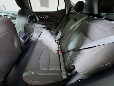 Used 2024 GMC Terrain SLE w/ Driver Convenience Package image 22