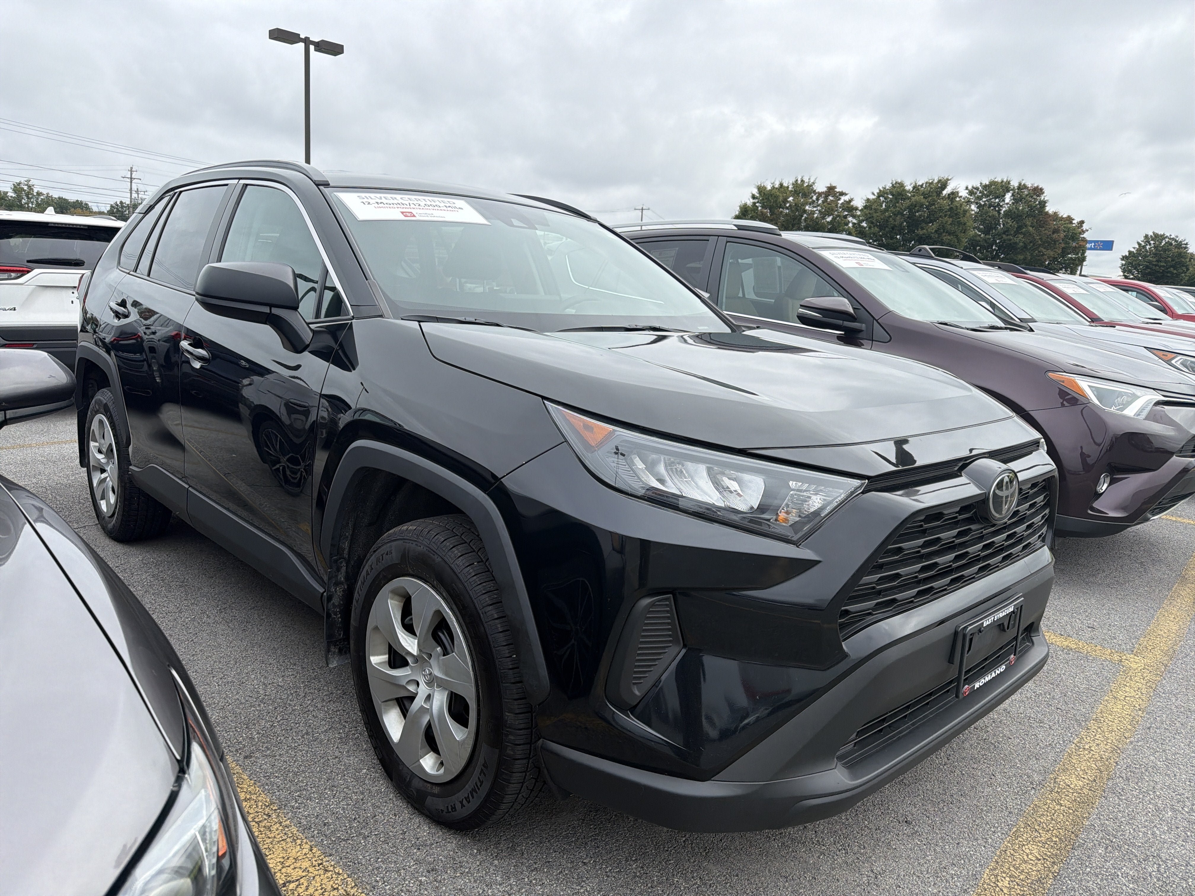 Certified 2021 Toyota RAV4 LE AWD/4WD image 2