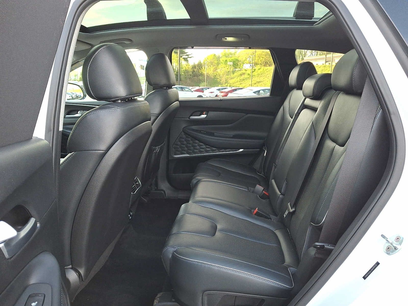 Used 2022 Hyundai Santa Fe Limited AWD/4WD image 10