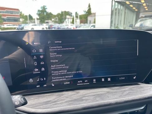 New 2025 Audi Q5 Premium image 23