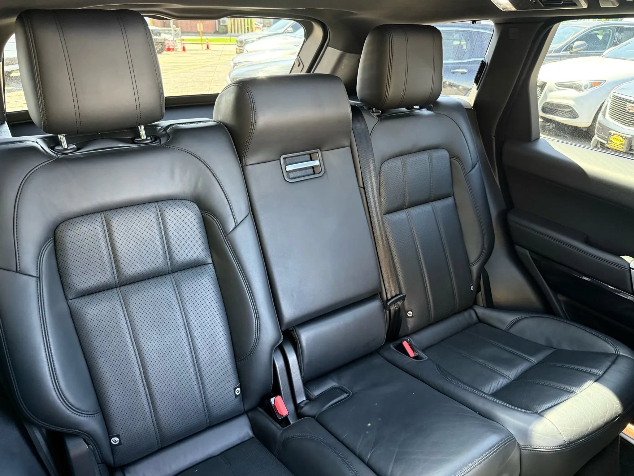 Used 2018 Land Rover Range Rover Sport Supercharged AWD/4WD image 25