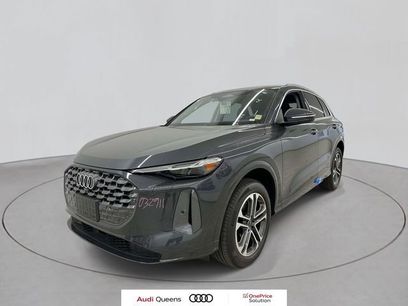 Used 2025 Audi Q5 Premium w/ Convenience Package