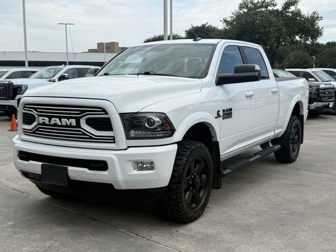 Used 2018 RAM 2500 Laramie w/ Sport Appearance Group AWD/4WD image 9