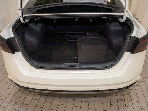 Used 2022 Nissan Altima 2.5 SR image 5