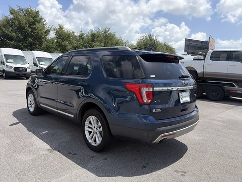 Used 2016 Ford Explorer XLT w/ Equipment Group 201A FWD image 5