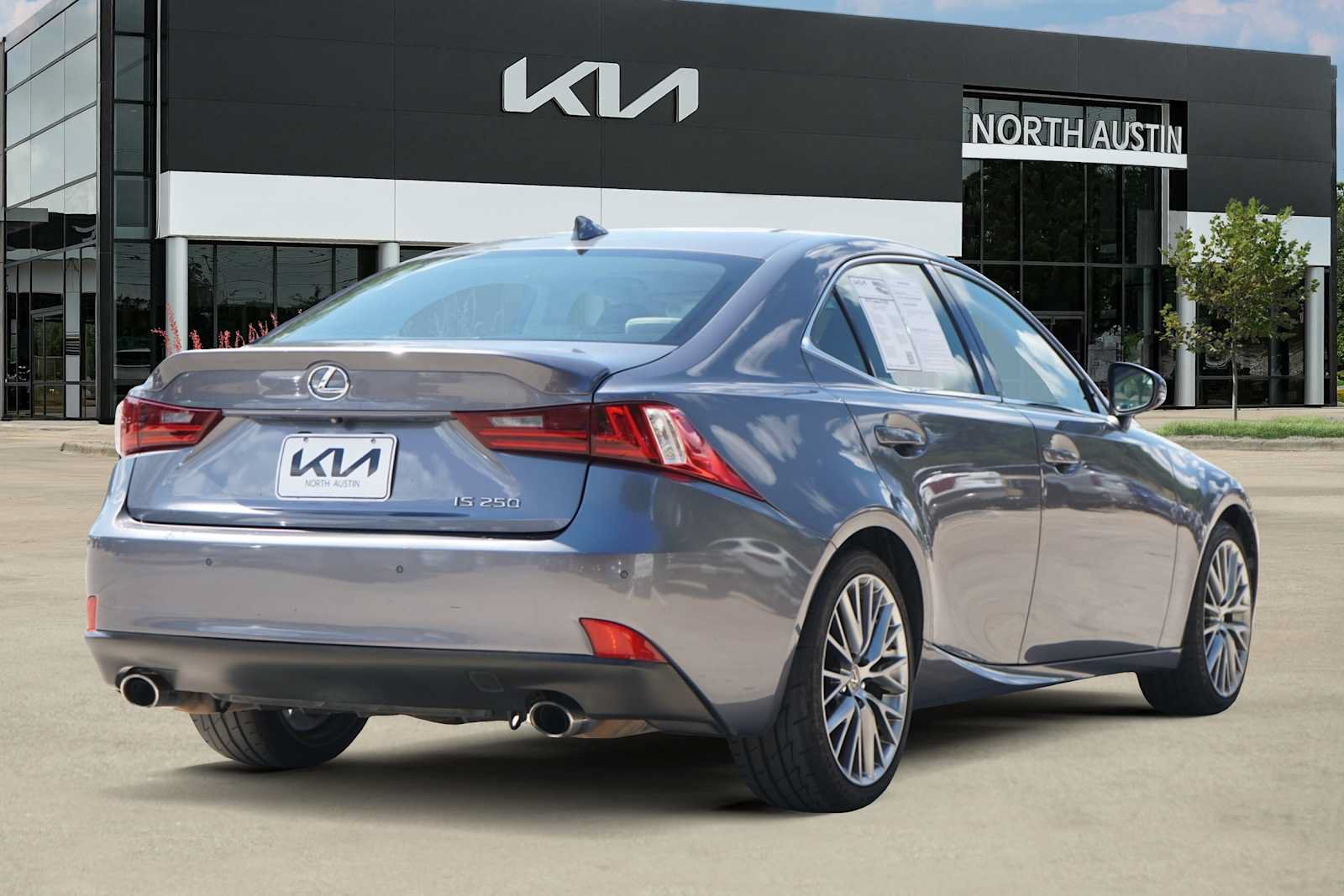 Used 2015 Lexus IS 250 w/ Premium Package RWD image 5