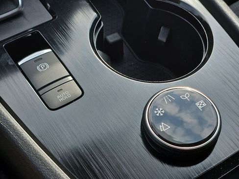 Certified 2023 Nissan Rogue SV image 23