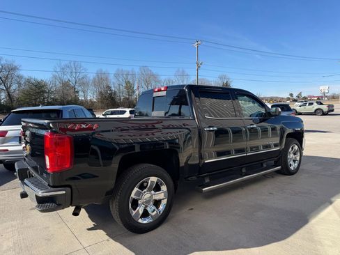 Used 2018 Chevrolet Silverado 1500 LTZ w/ Sport Package image 19