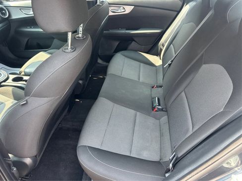 Used 2024 Kia Forte LXS w/ LXS Technology Package image 13