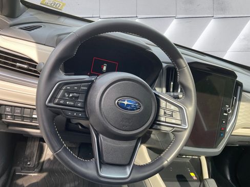 Used 2025 Subaru Forester Limited AWD/4WD image 13