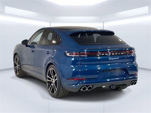 New 2026 Porsche Cayenne S image 3