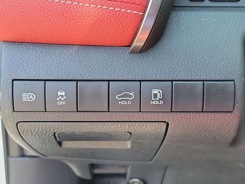 Used 2024 Toyota Camry SE image 24