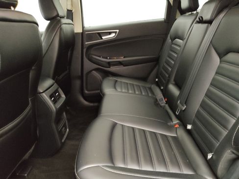 Used 2020 Ford Edge SEL FWD image 19