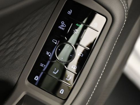 Used 2025 Audi A5 2.0T Premium Plus w/ Premium Plus image 32