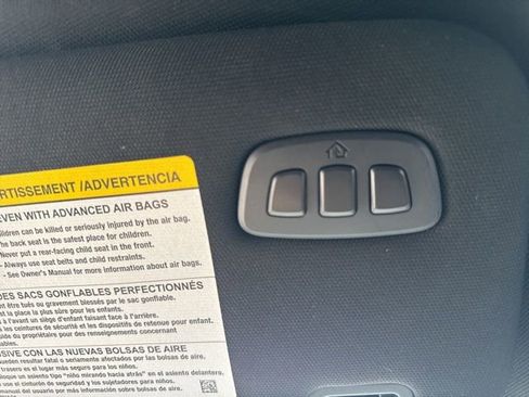 Used 2025 Ford Explorer ST-Line w/ Premium Package image 27